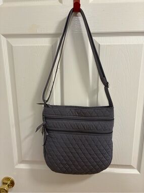Vera Bradley Trio Zip Hipster crossbody bag in a quilted charcoal gray